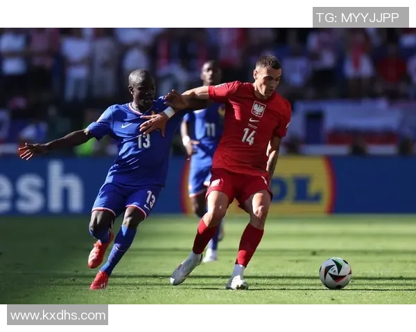 足球明星罚球表现全解析图解助你了解他们的精彩瞬间与技术细节